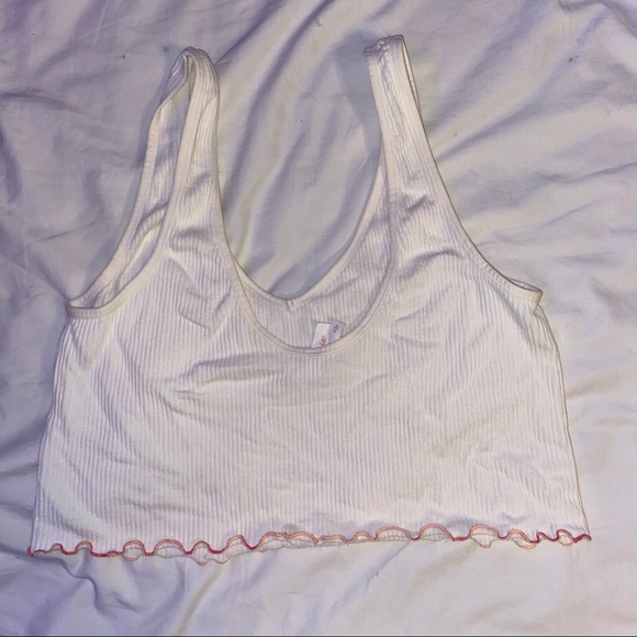 Colsie White Crop Tank - Picture 2 of 5